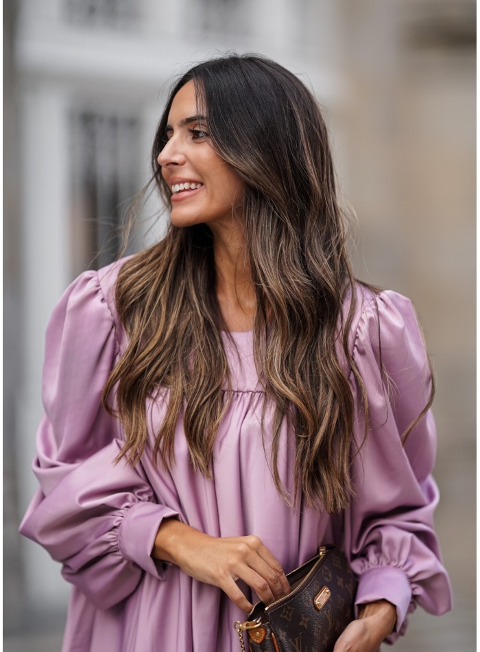 Robe courte lilas à coupe large