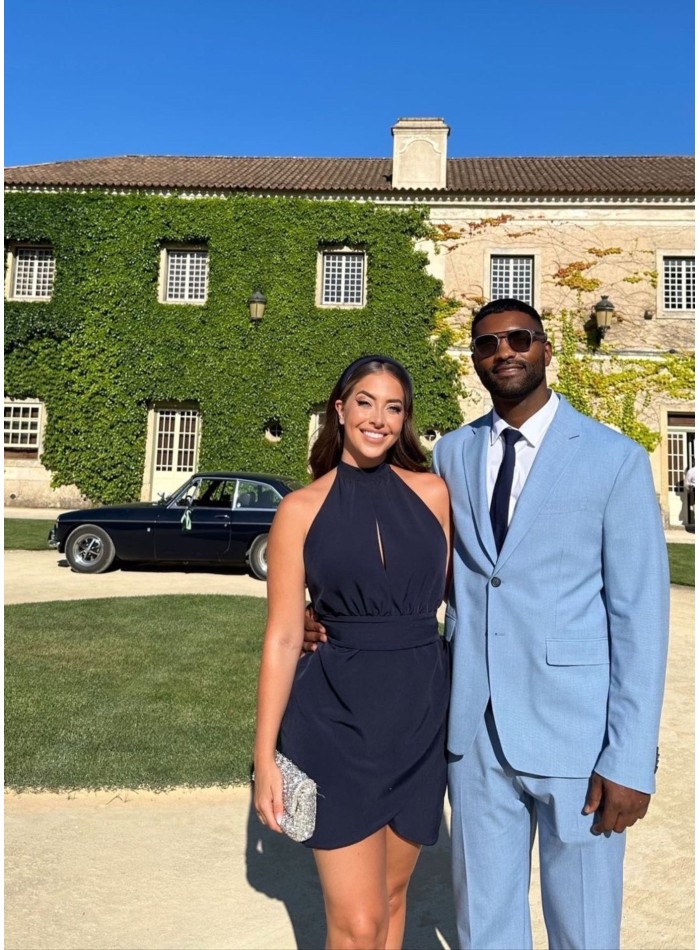 Robe courte bleu marine avec dos ouvert