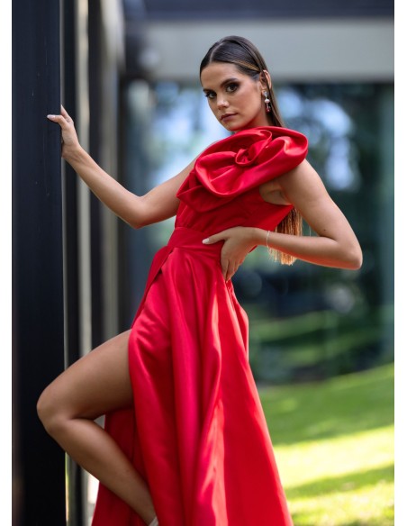 Robe d'invité structurée rouge princesse