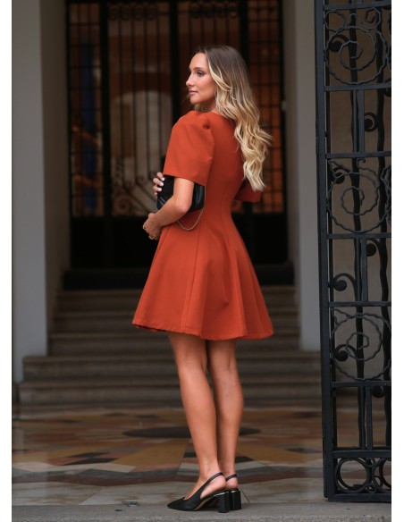 Vestido corto terracota fruncido