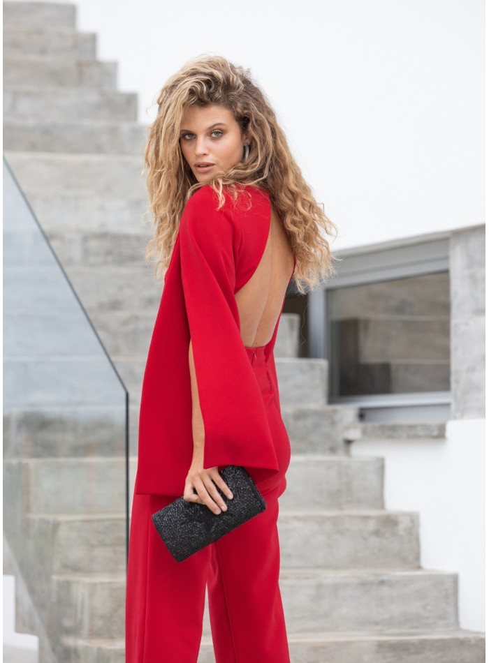 Combinaison de fête rouge avec manches longues...