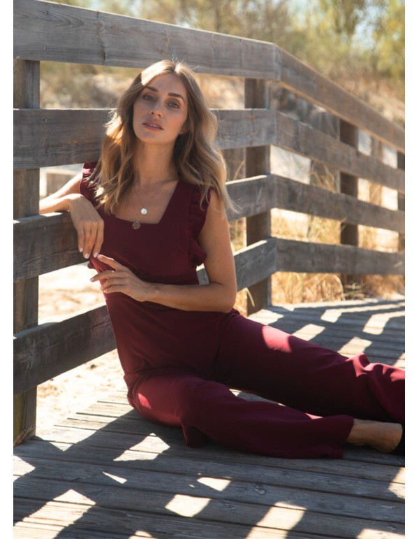 Long burgundy jumpsuit with side slits 2