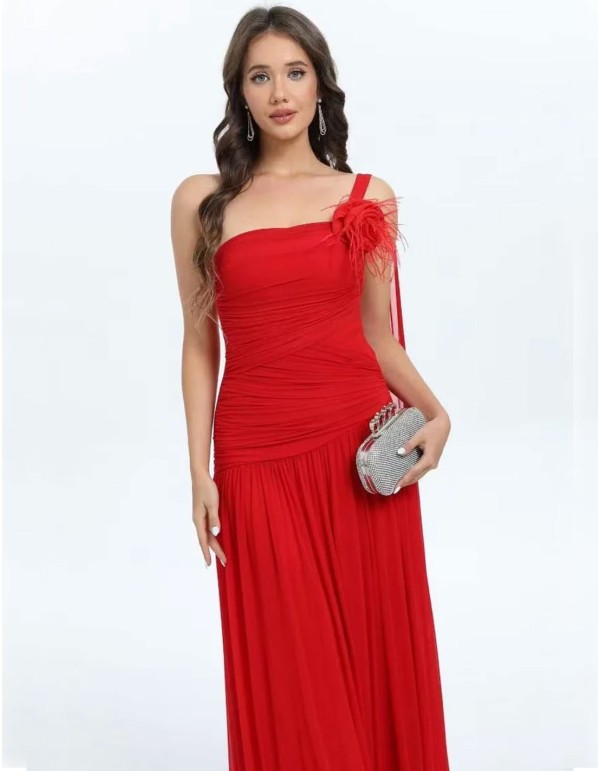 Robe longue d'invitée de mariage avec corsage drapé et... 2