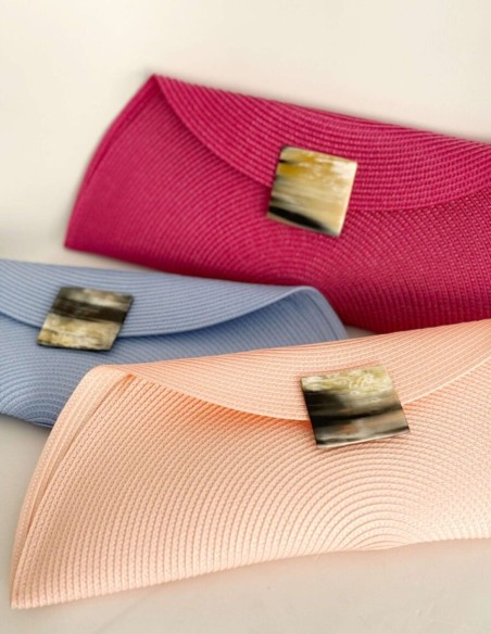 Bolso de rafia con cierre de asta africana cuadrada para eventos