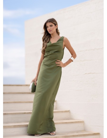 Robe longue vert sec avec encolure drapée