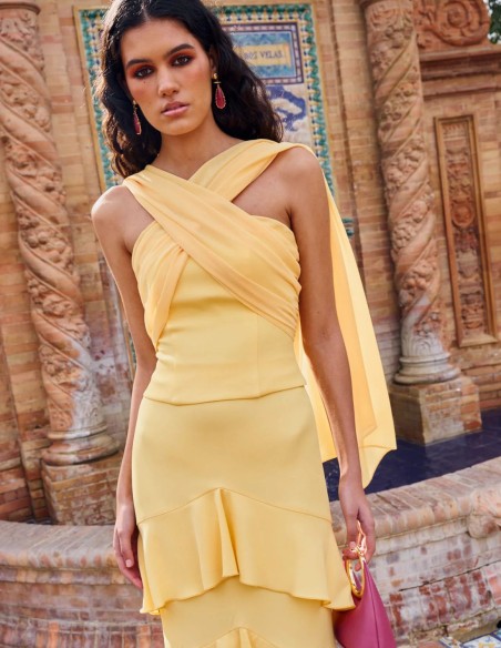 Falda larga de talle alto con detalle de volantes y vuelo