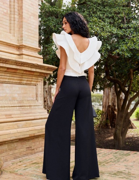 Top de fiesta con doble volante y escote en pico color blanco