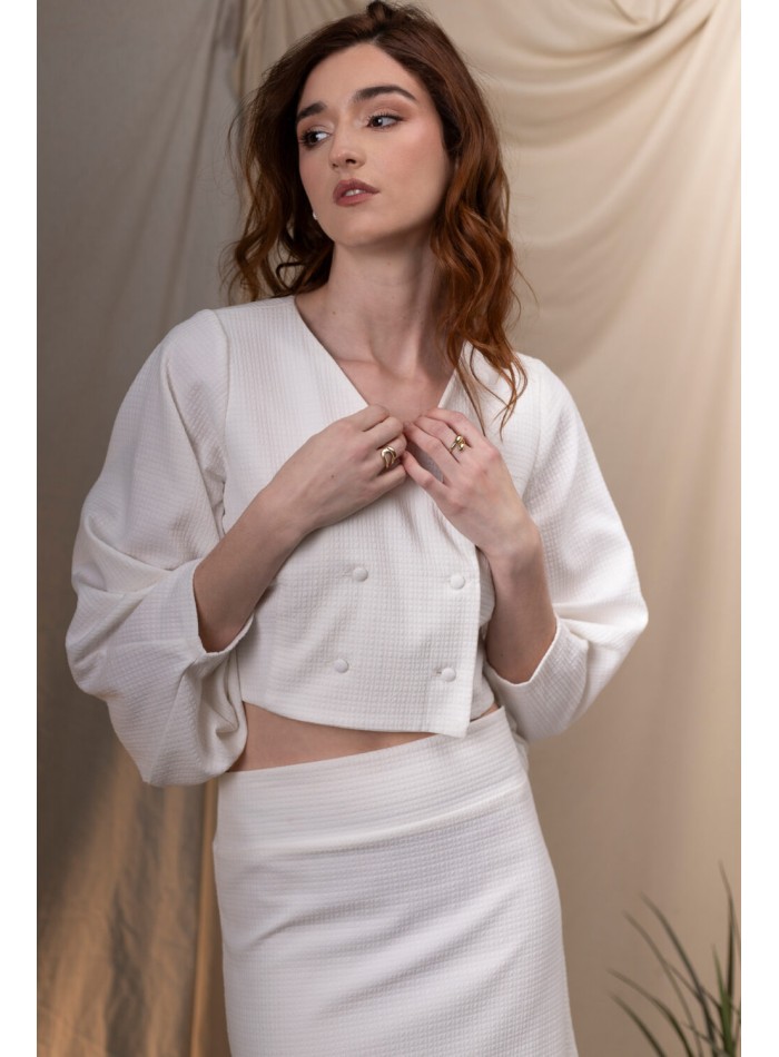 Chaqueta corta cruzada con botones y mangas anchas para bautizos y comuniones