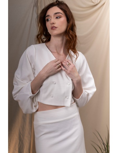 Chaqueta corta cruzada con botones y mangas anchas para bautizos y comuniones