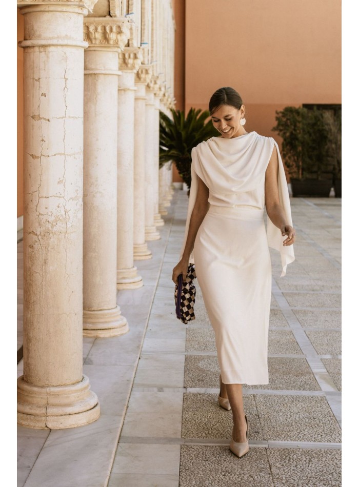 Raw flared midi skirt