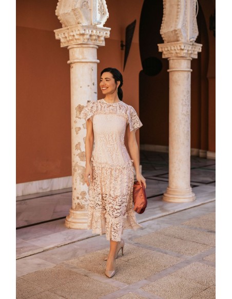 Pearl pink midi lace midi dress with ruffles