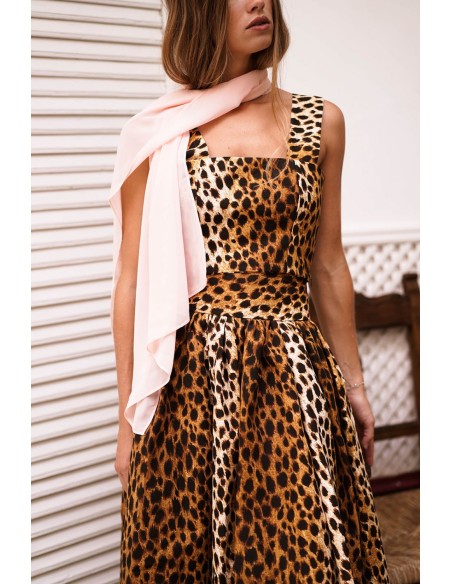 Capa de gasa en color rosa perla