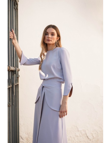 Top de couleur lavande avec manchettes