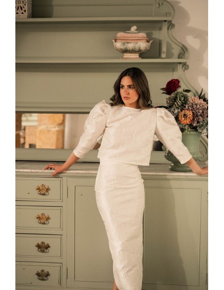 Ecru brocade top with puffed sleeves