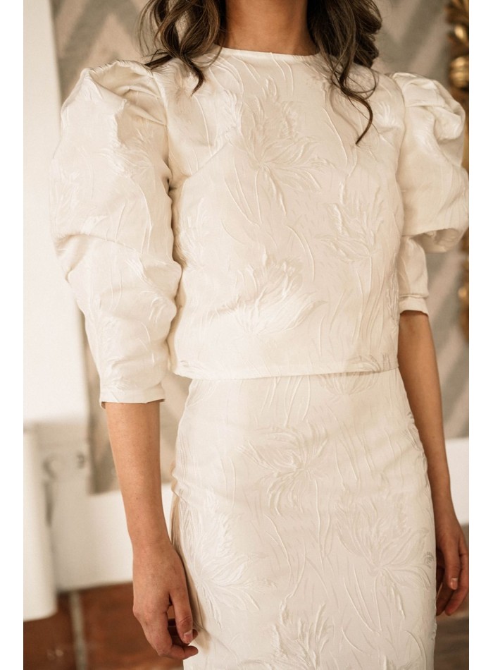 Ecru brocade top with puffed sleeves