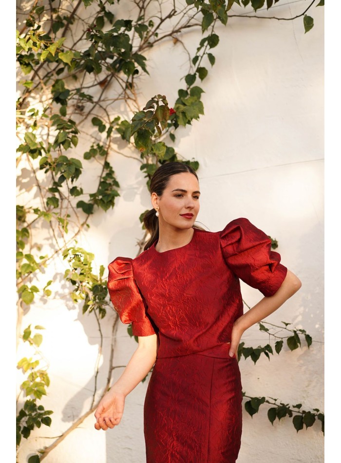 Brocade guest top with short puffed sleeves