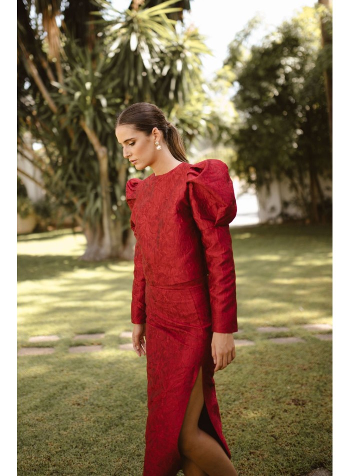 Top en brocart floral bourgogne à manches...