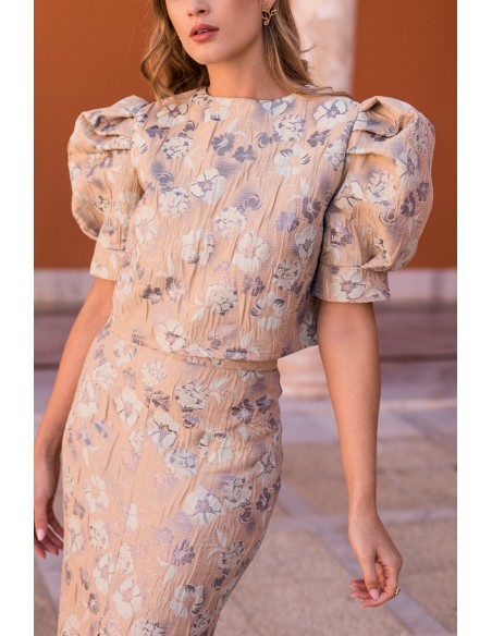 Top brocado de flores con manga corta abullonada para bodas