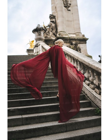 Short burgundy chiffon dress with maxi sleeves and ruffles