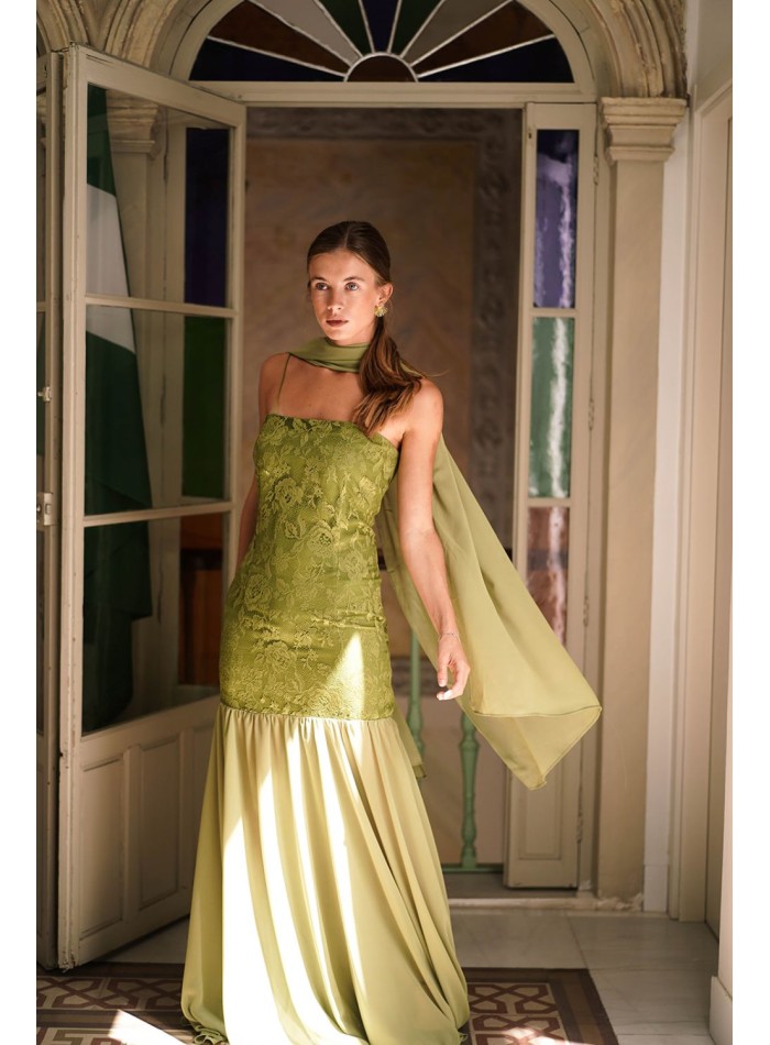 Robe longue en dentelle vert olive avec jupe en...