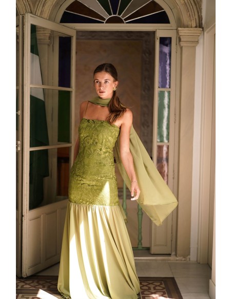 Robe longue en dentelle vert olive avec jupe en mousseline de soie