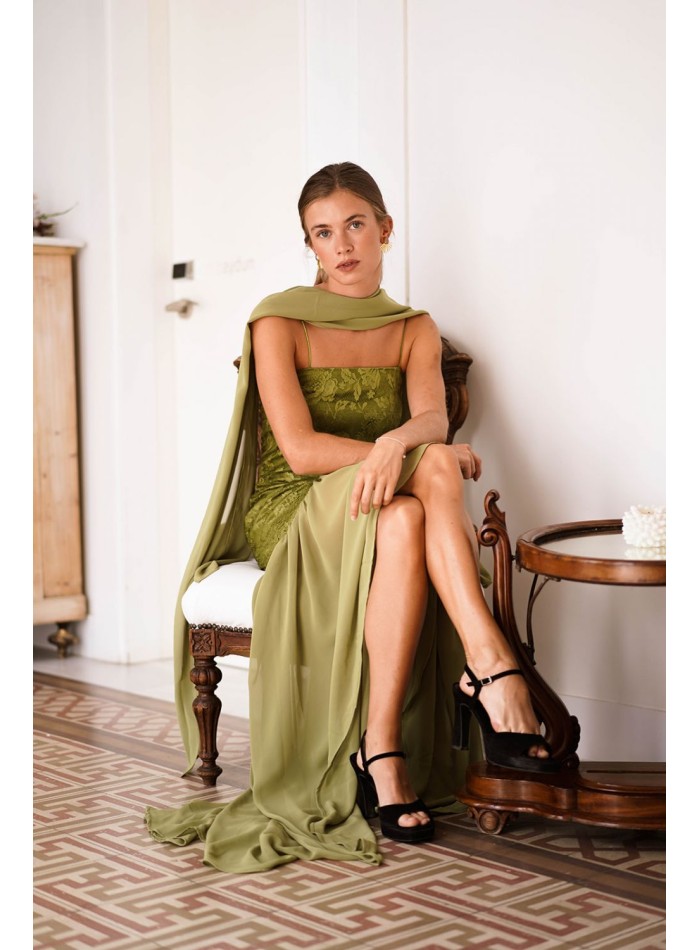 Robe longue en dentelle vert olive avec jupe en...