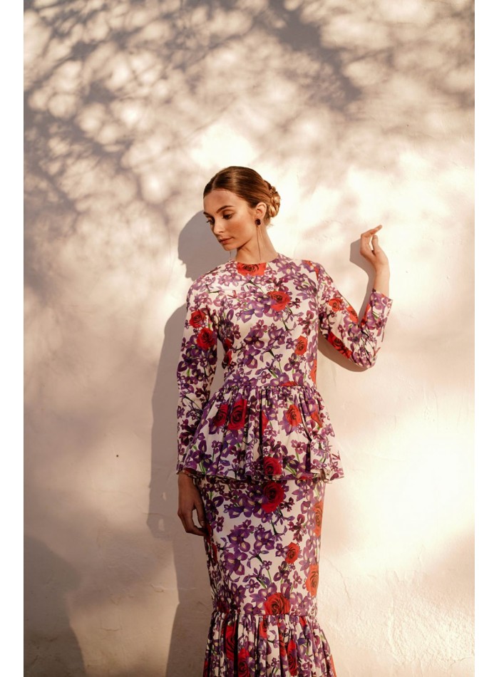 Printed long dress with pleated waist and...