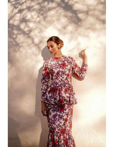 Robe longue imprimée avec taille plissée et ourlet à volants