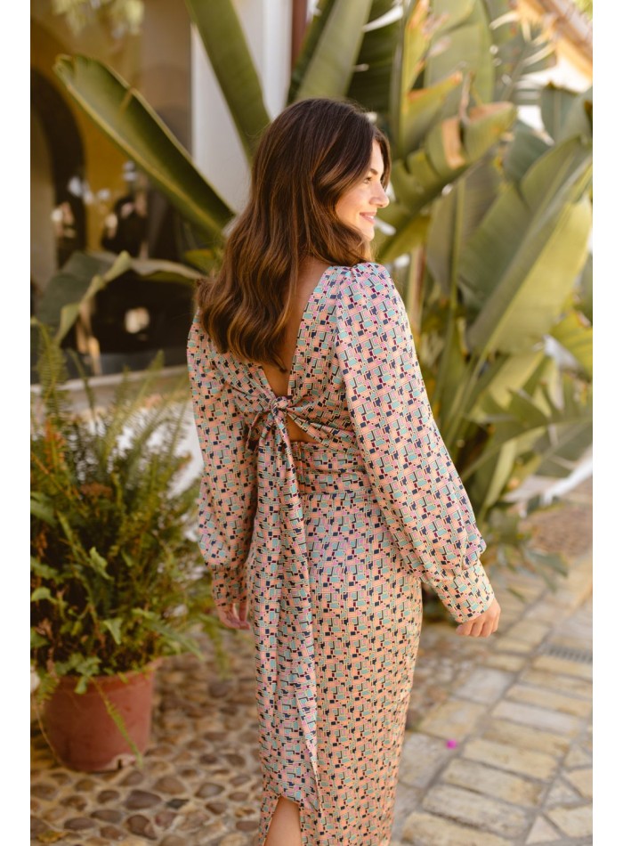 Multicolor top with geometric print and long...