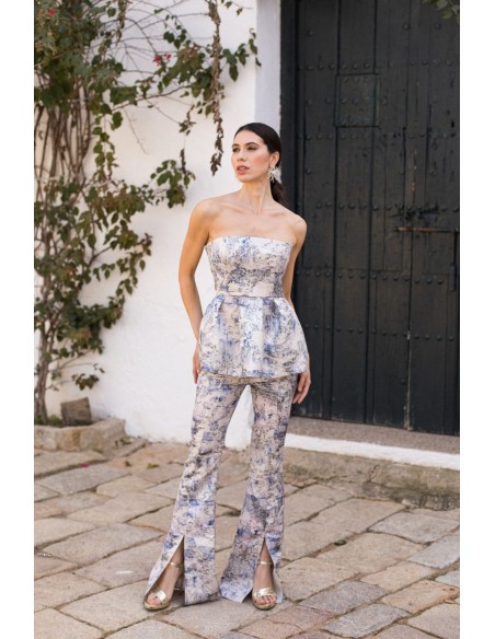 Brocaded bell-bottom pants with front slit