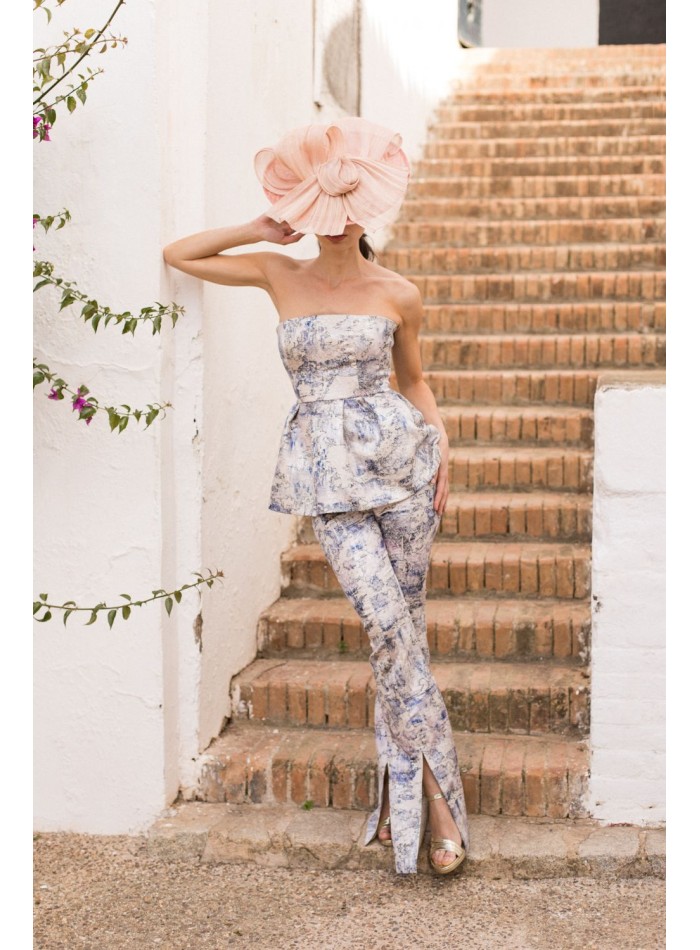 Brocaded bell-bottom pants with front slit