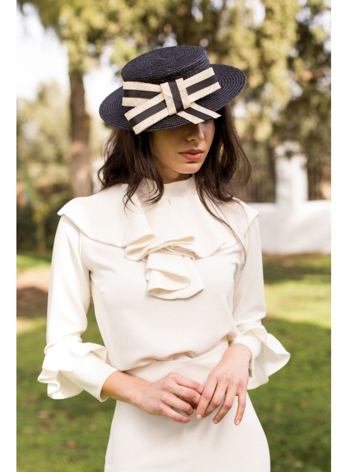 Ecru blouse with ruffled collar and long sleeves