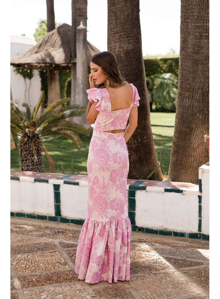 Long pink brocade skirt with maxi ruffles