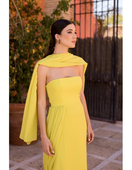 Vestido midi de fiesta amarillo palabra de honor con gasa