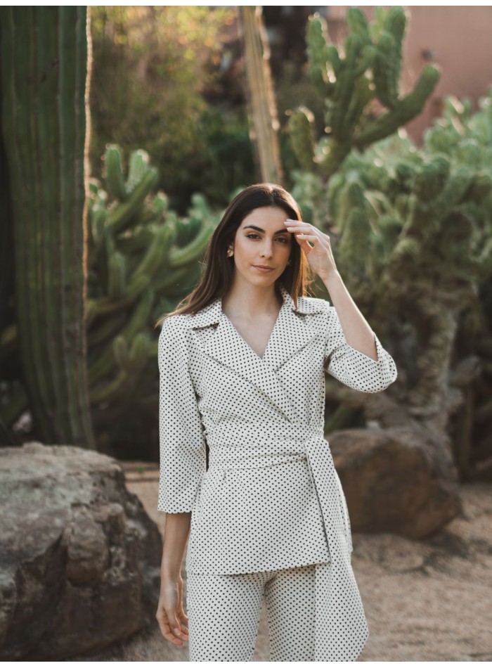 Crossed jacket with polka dot print