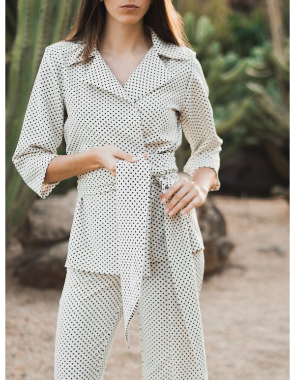 Chaqueta cruzada con estampado de lunares 2