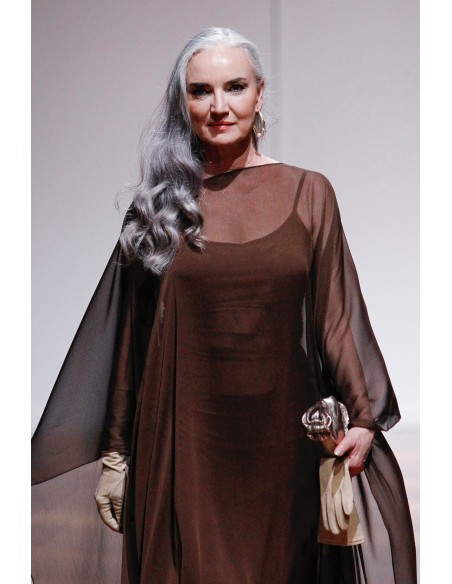 Vestido midi lencero marrón chocolate con tirantes para graduaciones