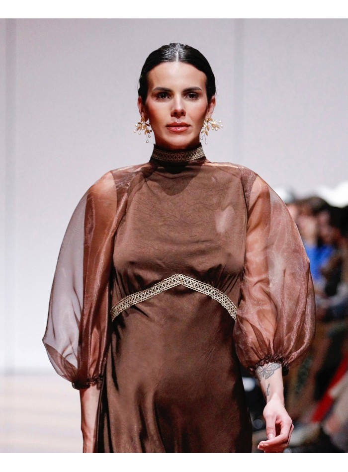 Chocolate brown organza sleeves