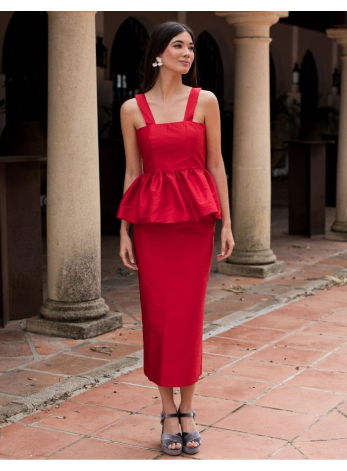falda midi recta en tafetán rojo para invitada de boda