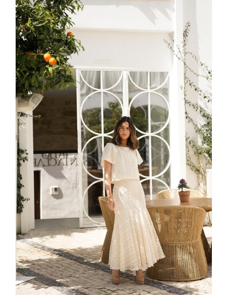 Top de macramé crudo con manga corta de vuelo para eventos especiales