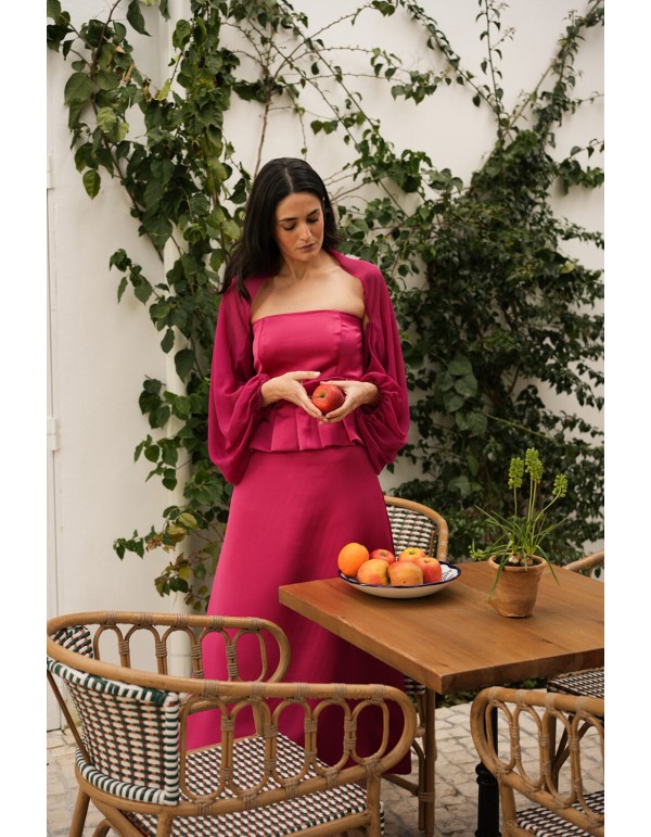 Cape en mousseline de soie fuchsia avec manches 2