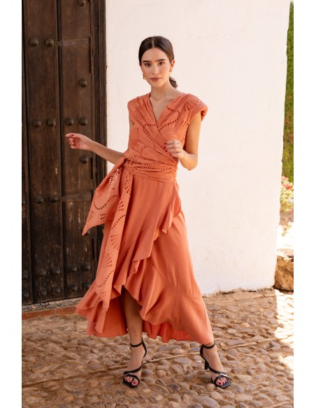 Tile linen guest ensemble with lacing