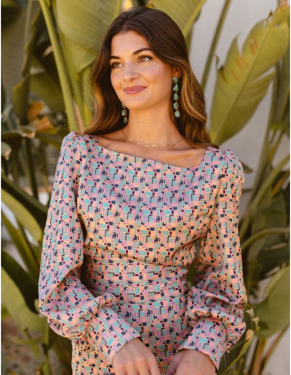 Multicolor top with geometric print and long sleeves