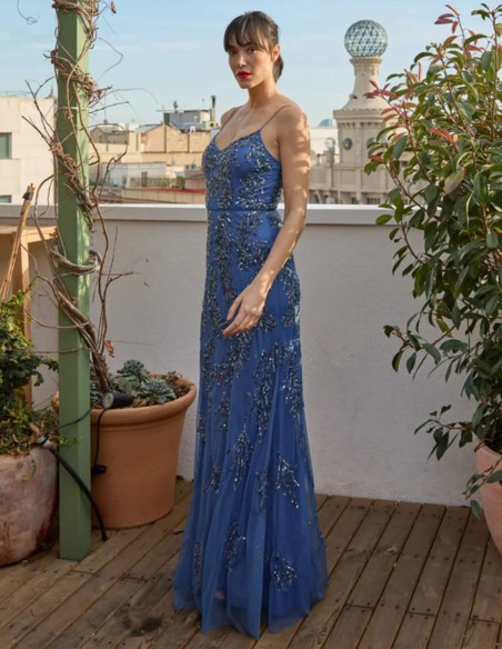 Long party dress with straps and rhinestones