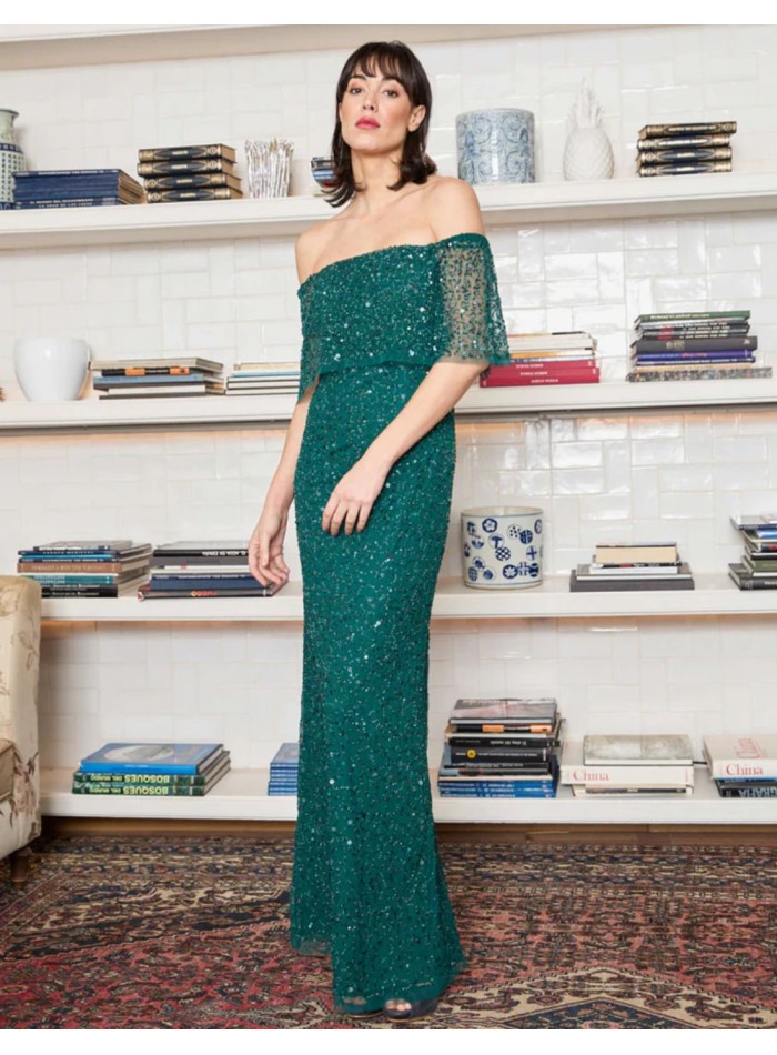 Longue robe de soirée verte avec encolure...