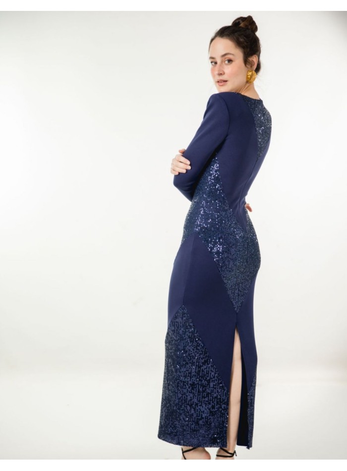 Vestido midi azul marino con lentejuelas y maxi hombrera para bodas de tarde