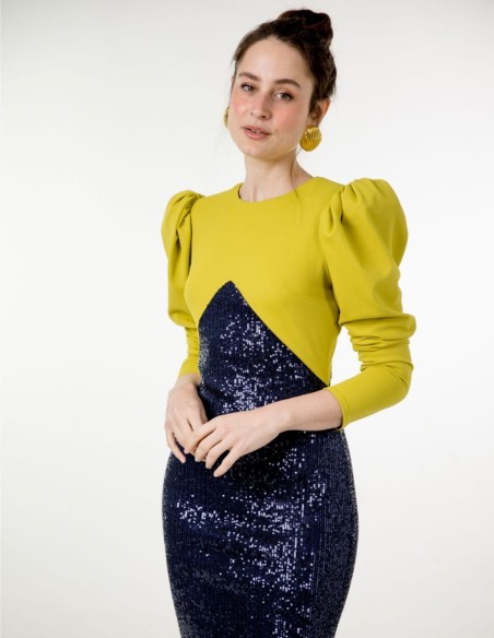 Midi party dress with sequins and puffed sleeves