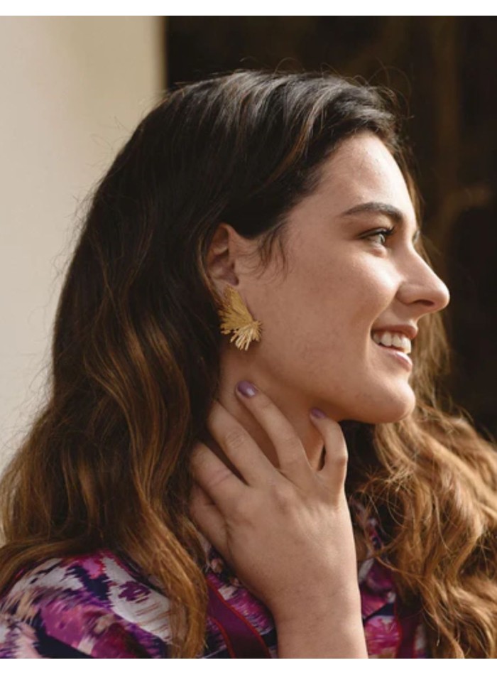 Boucles d'oreilles plaquées or avec lignes...