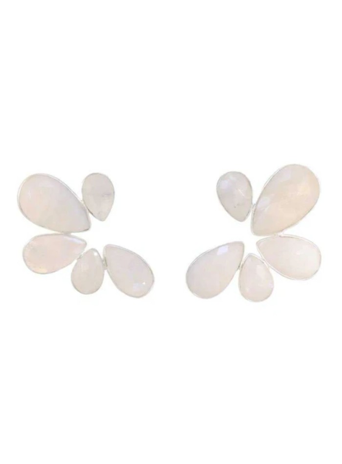 Pendientes en forma de flor con piedras naturales blancas
