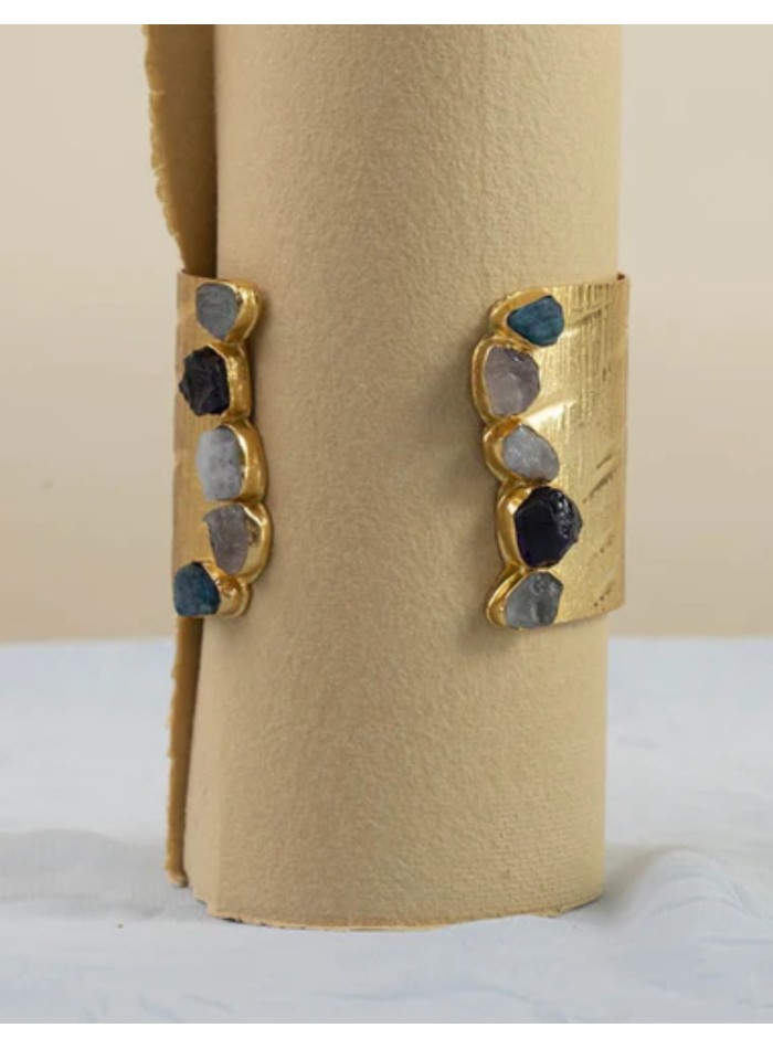 Brazalete de fiesta dorado con piedras naturales para eventos especiales